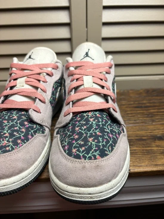 Nike Air Jordan 1 Low SE GS "Canvas Floral 7 Youth - Picture 6 of 10